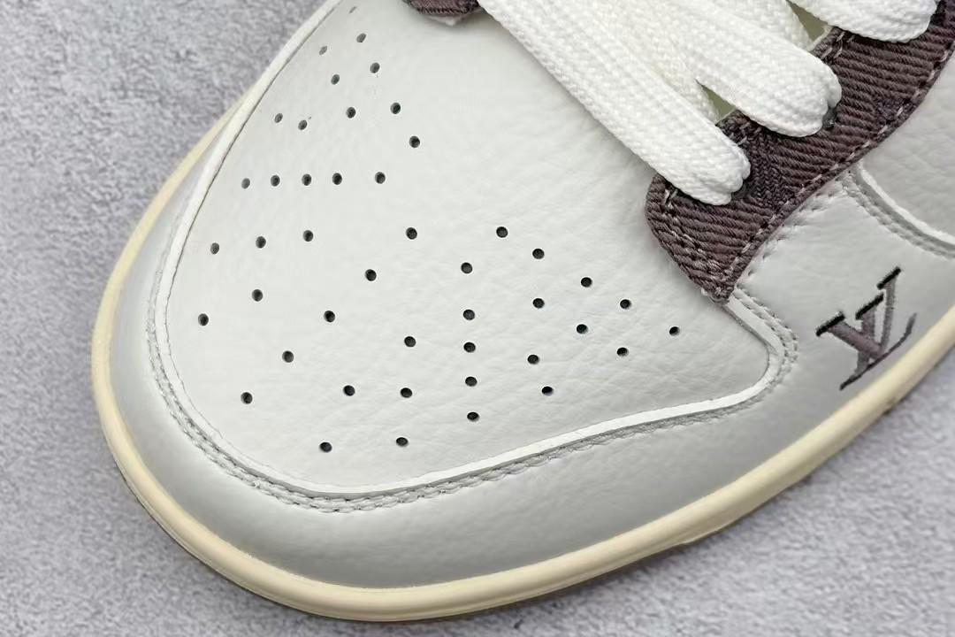 Nike SB Dunk Low x LV
