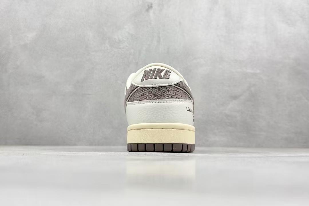 Nike SB Dunk Low x LV